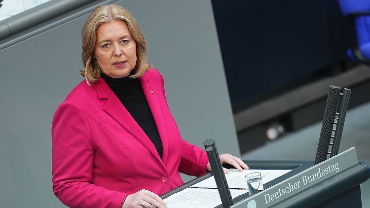 Bas kündigt hartes Vorgehen gegen Sozialleistungsbetrug an