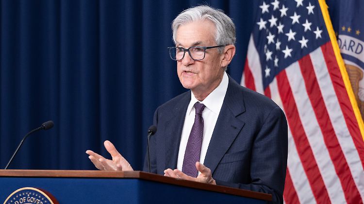 Powell will jede zehnte Stelle bei der Notenbank Fed streichen