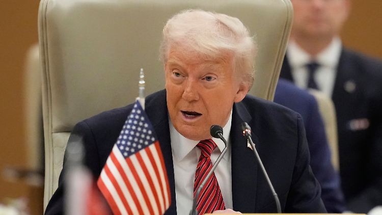 Donald Trump stellt die US-Außenpolitik zum Verkauf