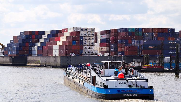 Stimmung in Chefetagen steigt - Wirtschaft lahmt aber