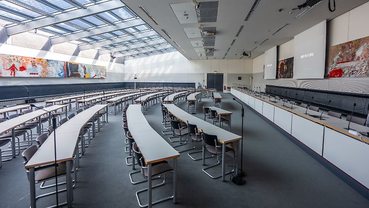 AfD will im Saalstreit nicht nachgeben