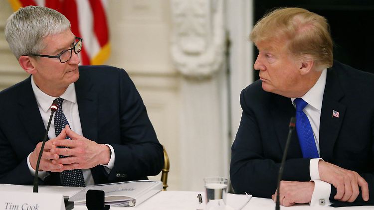 Trump droht mit 25-Prozent-Zöllen auf iPhones