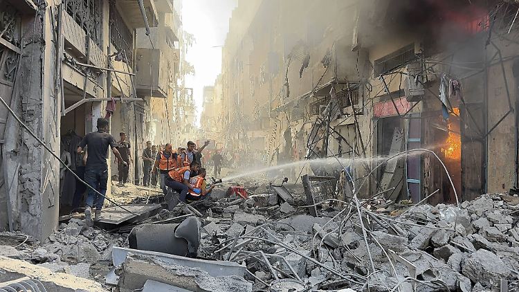 Deutschland überprüft Waffenexporte an Israel