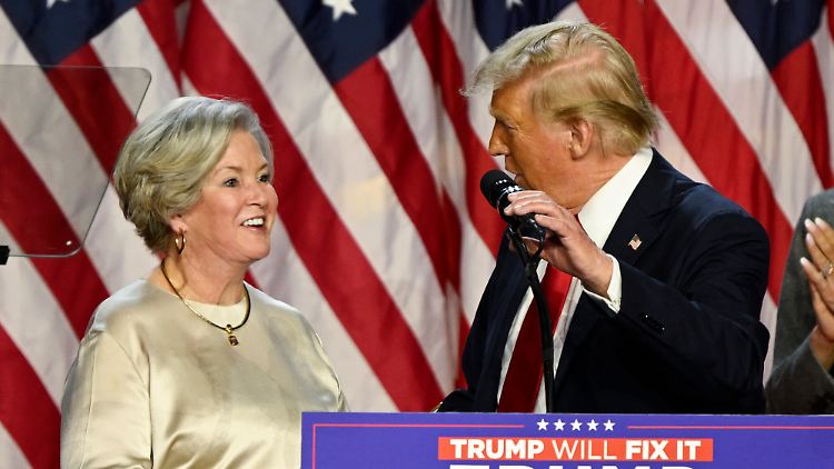 Handy von Trumps Stabschefin Ziel von Hackerangriff