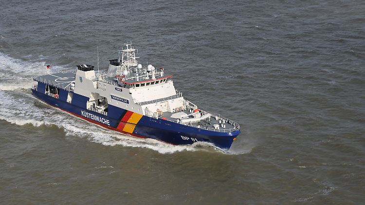 Drohnen kreisen stundenlang über Schiff der Bundespolizei
