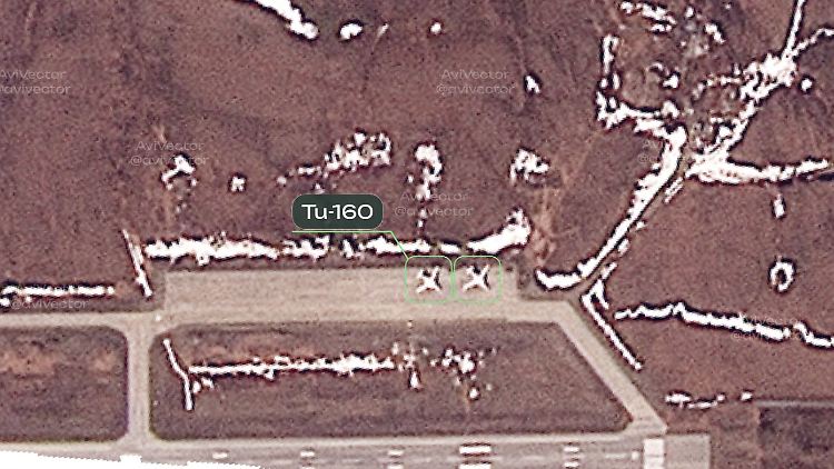 Russland soll Bomber auf Luftwaffenstützpunkt verstecken