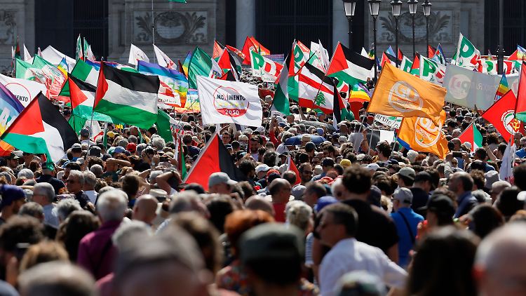 Hunderttausende protestieren in Rom f&uuml;r Pal&auml;stinenser