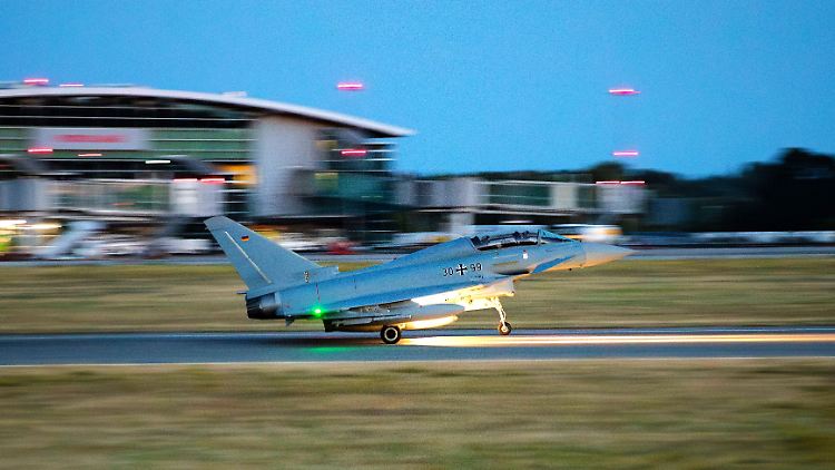 Bundeswehr fängt russisches Späh-Flugzeug über Ostsee ab