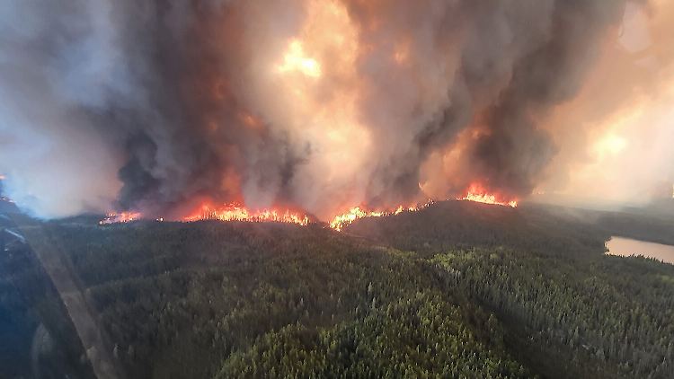 Rauch kanadischer Waldbrände trifft Europa