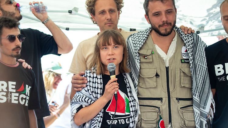 Greta Thunbergs Protestboot will Israels Blockade "durchbrechen"