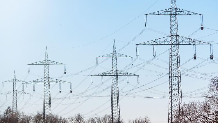 Kurswechsel bei Stromnetzausbau könnte Milliarden bringen