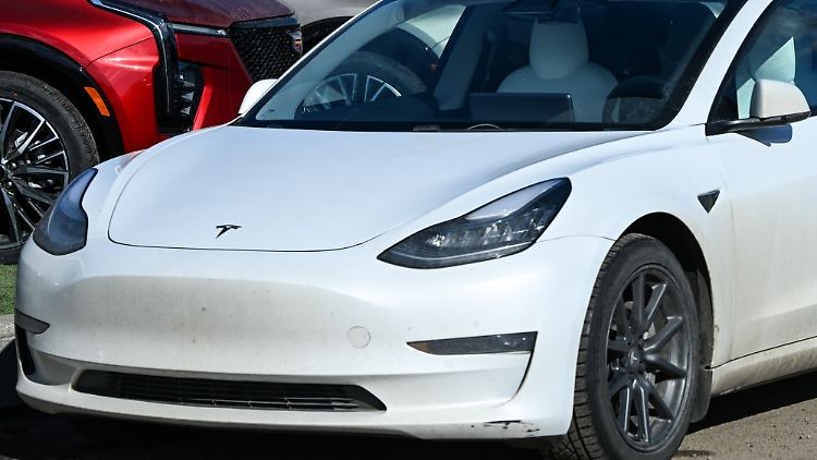 Assistenzsystem "Tesla Vision" versagt oft beim Einparken