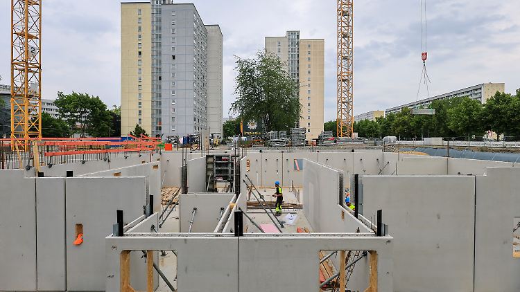 Hubertz will Wohnungsbaukosten drastisch senken