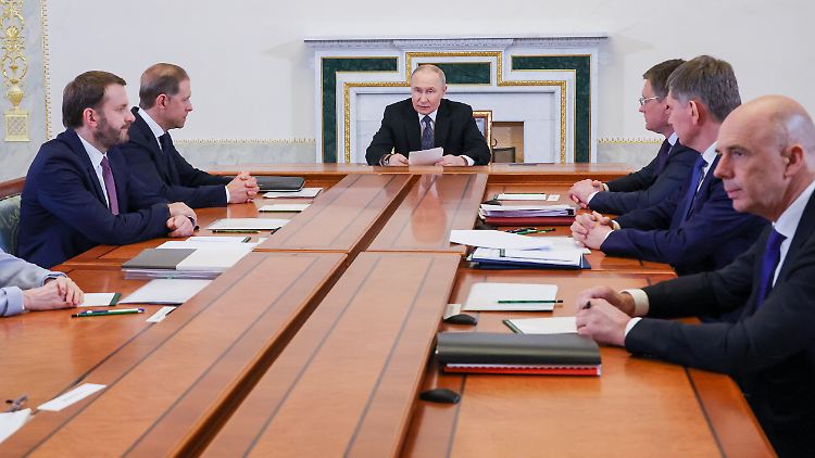 Minister: Russland steht am Rande der Rezession