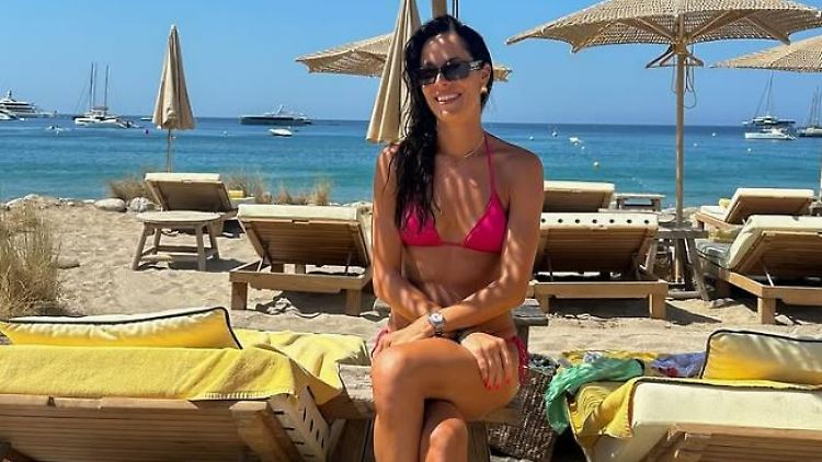 Ana Ivanovic genießt das Leben am Strand