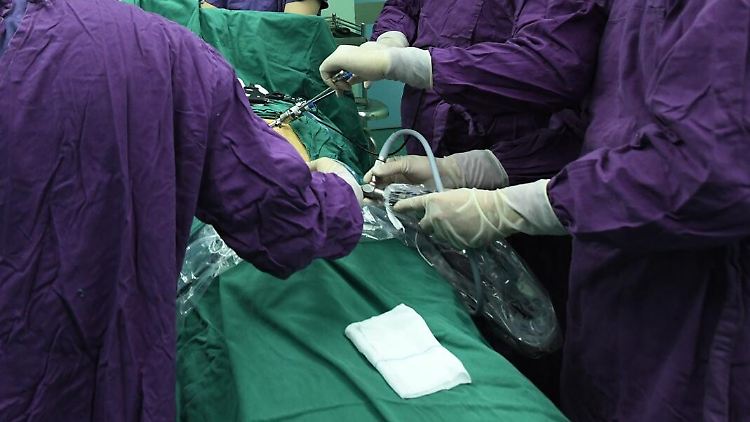 Patient erstmals aus 11.000 Kilometern Entfernung operiert