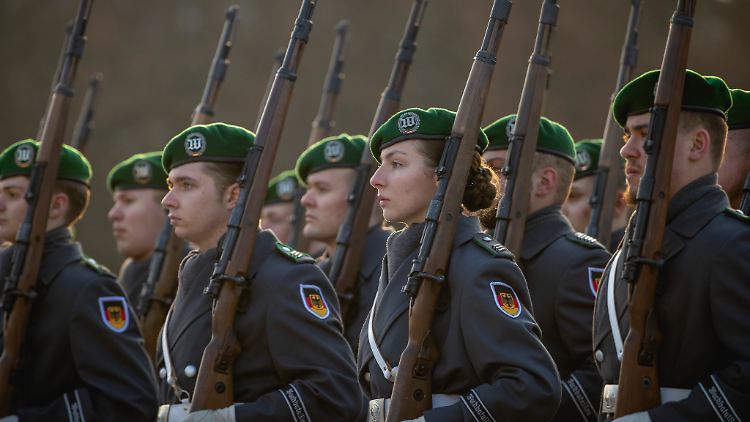 Pistorius: Wehrpflicht ist "nur letztes Mittel"