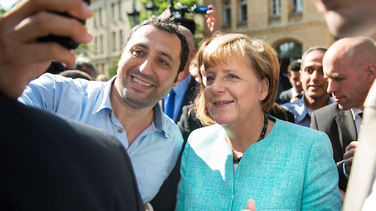 Anderthalb Jahre in Erstaufnahme? Da entfährt Merkel ein "oh je"