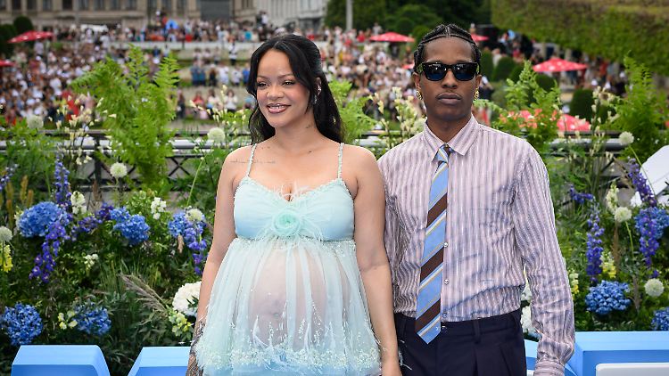 Deutet A$AP Rocky hier das Geschlecht seines Babys an?