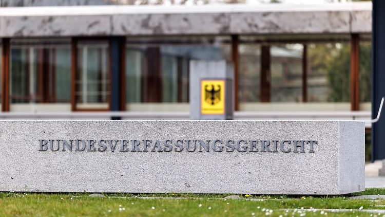 Das braucht Karlsruhe für ein Parteienverbot