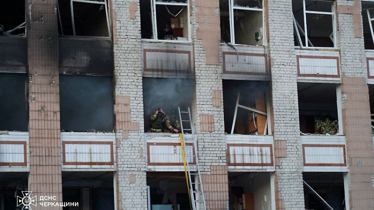 F-16-Pilot stirbt bei massivsten russischen Angriffswellen