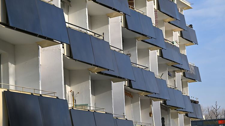 Deutsche installieren 220.000 Balkonkraftwerke im ersten Halbjahr
