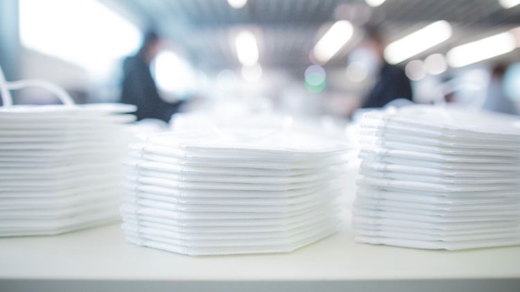 Bundesrechnungshof rügt Kosten für Verwaltung alter Masken