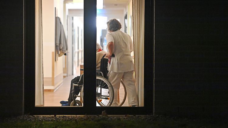 Milliarden-L&uuml;cke der Pflegeversicherung droht sich zu vervielfachen