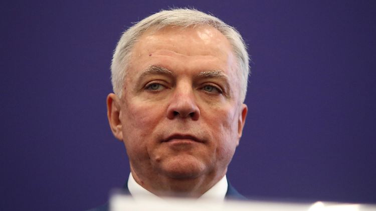 Russischer Transneft-Manager stirbt nach Sturz aus Fenster