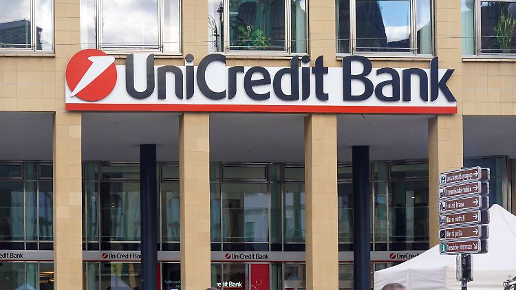 Unicredit steigt zum größten Commerzbank-Aktionär auf
