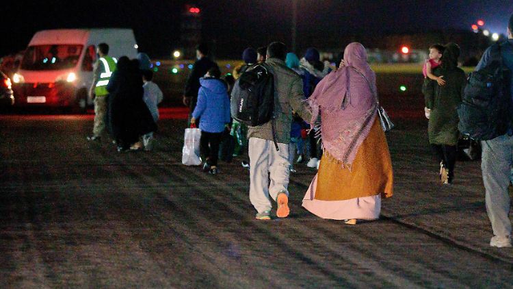 Briten m&uuml;ssen wegen Datenlecks Tausende Afghanen aufnehmen