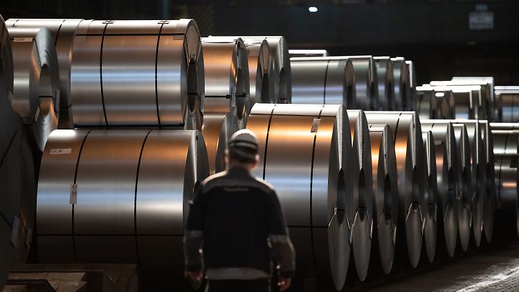 Thyssenkrupp-Steel-Sanierung: IG Metall stimmt Sparkurs zu