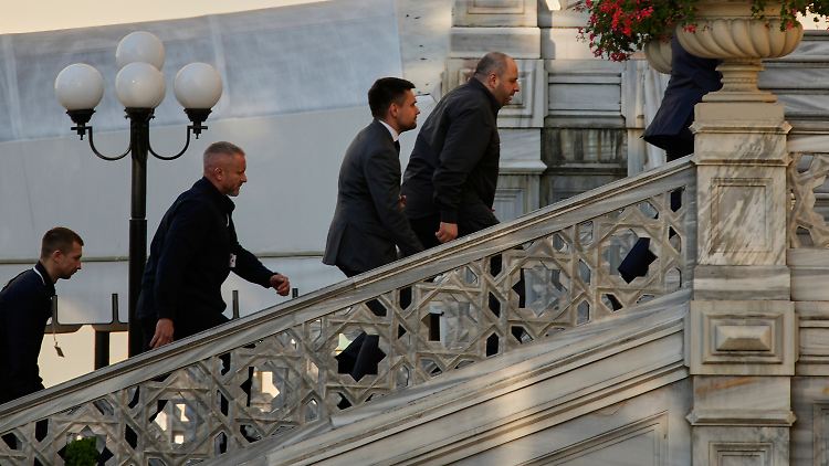 Russland und Ukraine tauschen wieder Gefangene aus