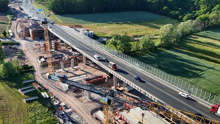 Autobahn GmbH soll kurzfristig 450 Millionen Euro erhalten