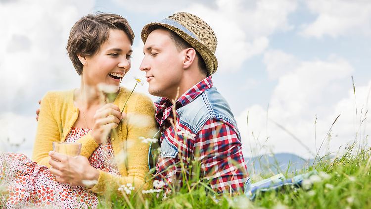 Wie der Körpergeruch fruchtbarer Frauen auf Männer wirkt