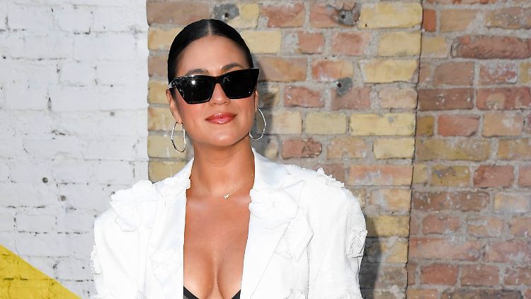 RTL-Moderatorin Steffi Brungs feiert GZSZ-Debüt