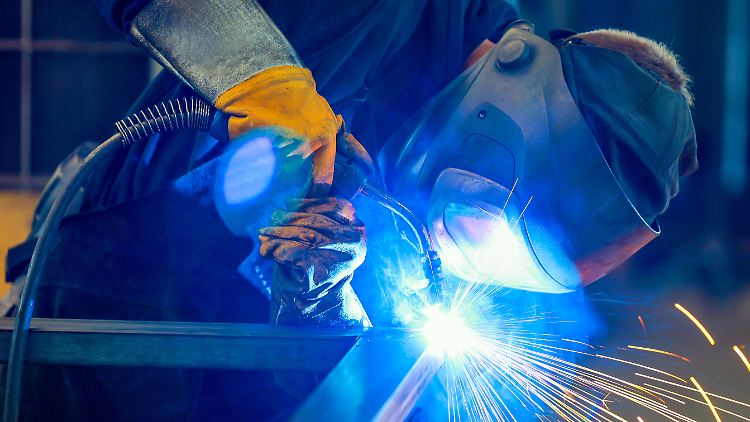 Euroraum bewahrt deutschen Maschinenbau vor Auftragseinbruch