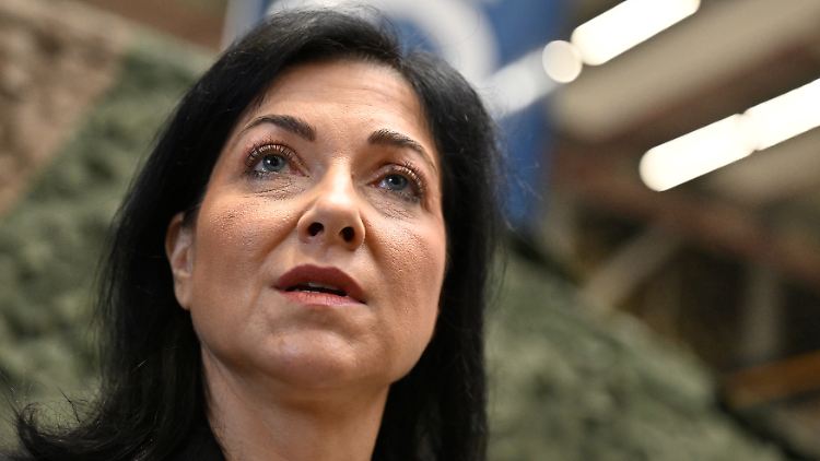 Reiche versucht Beruhigung ostdeutscher Kohleregion