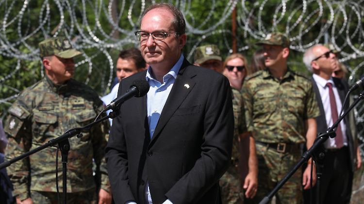 Dobrindt will Grenzkontrollen verlängern