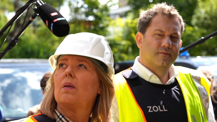 Bund nimmt "neue Brennpunkte" der Schwarzarbeit ins Visier