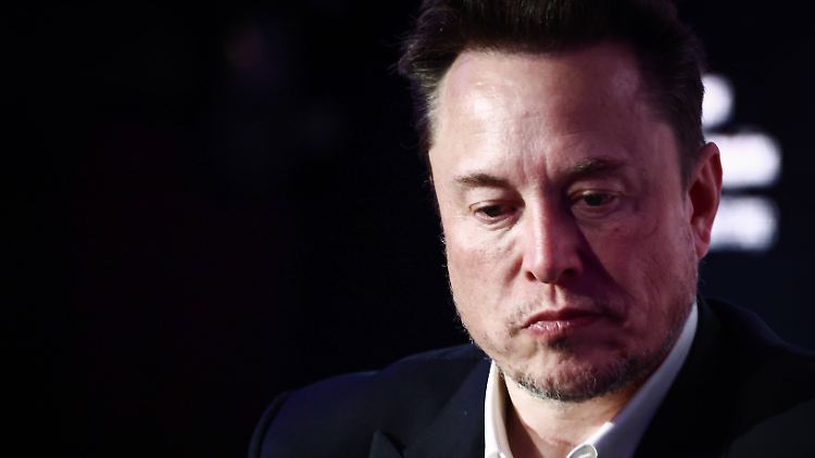 Elon Musk erwägt Klage gegen Apple