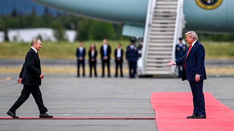 Das waren die seltsamen Momente des Alaska-Gipfels