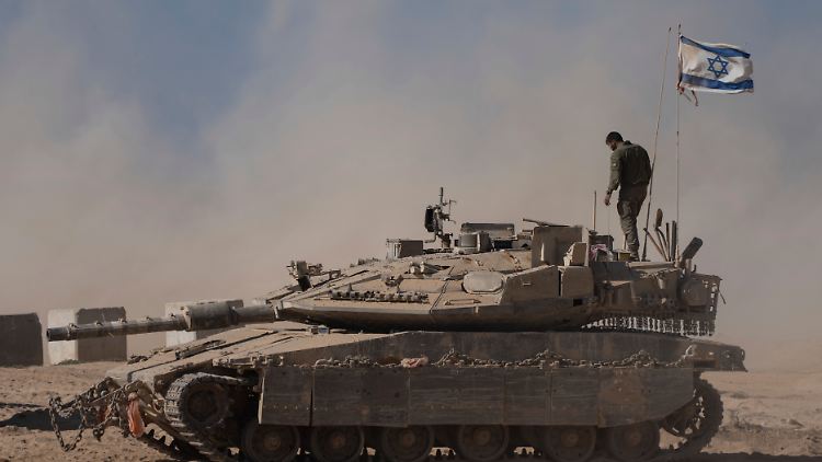 Nouripour: Merz' Israel-Waffenstopp ist "kurzsichtig"