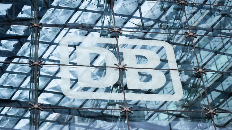 Gewerkschaft EVG für externe Besetzung von Bahn-Chefposten