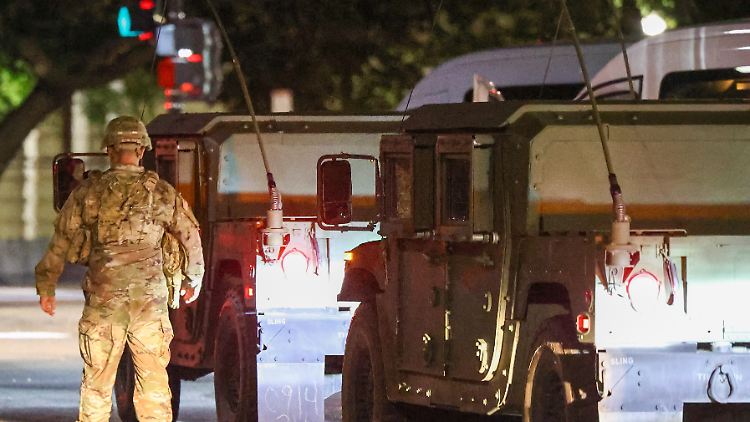 Trump könnte im September Truppen nach Chicago senden