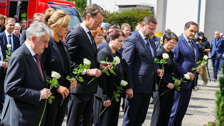 Wüst drängt in Solingen auf Vorratsdatenspeicherung