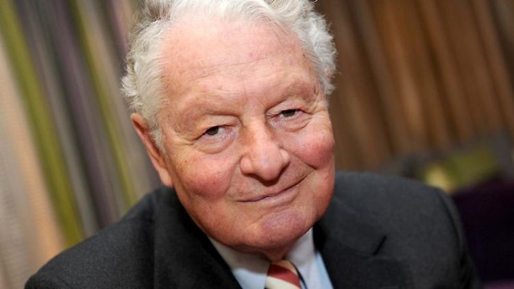 Adelsexperte Rolf Seelmann-Eggebert gestorben