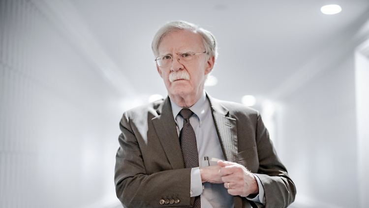 FBI durchsucht Haus von Trumps Ex-Sicherheitsberater