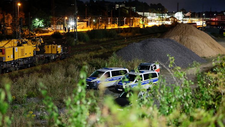 "Gezielte Brandlegung" an Gleisen in Wuppertal