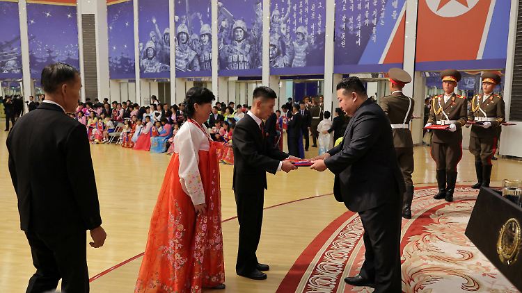 Kim "tröstet" Familien von getöteten nordkoreanischen Soldaten